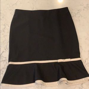 NWT Express Women’s Skirt with Bow Accent, small